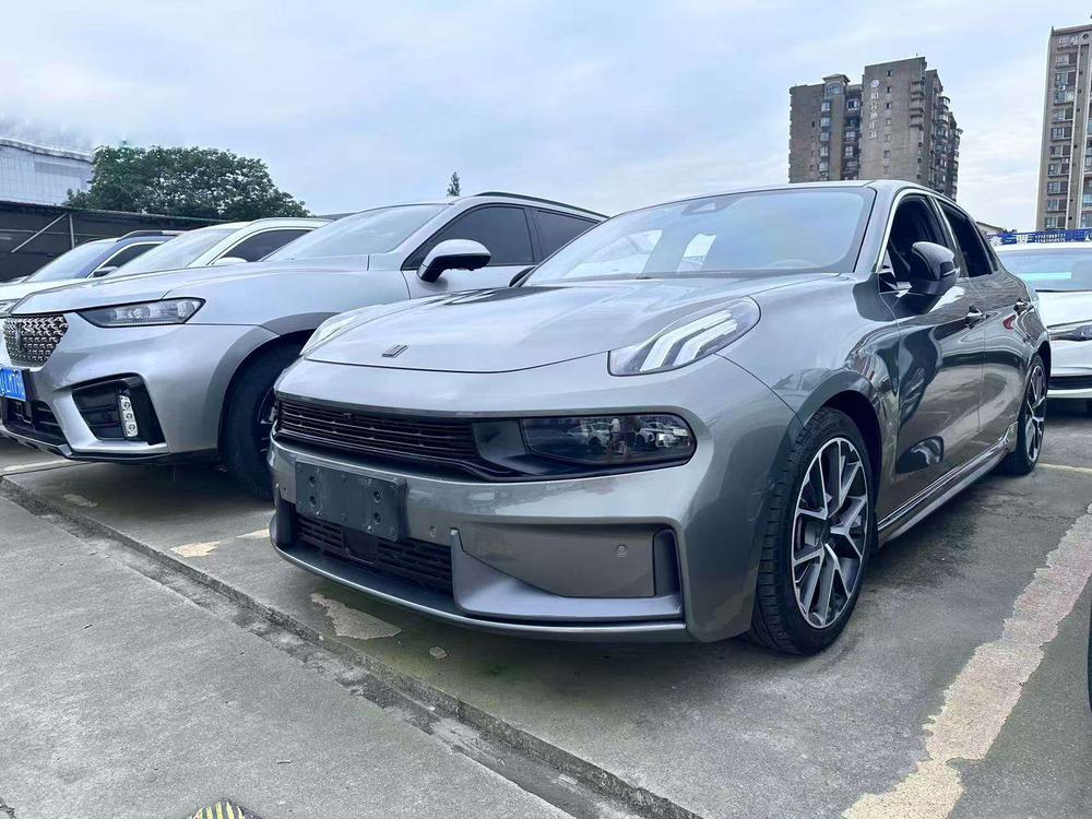 Lynk_&_Co Lynk & Co 03 2021 1.5TD DCT Champion Edition
