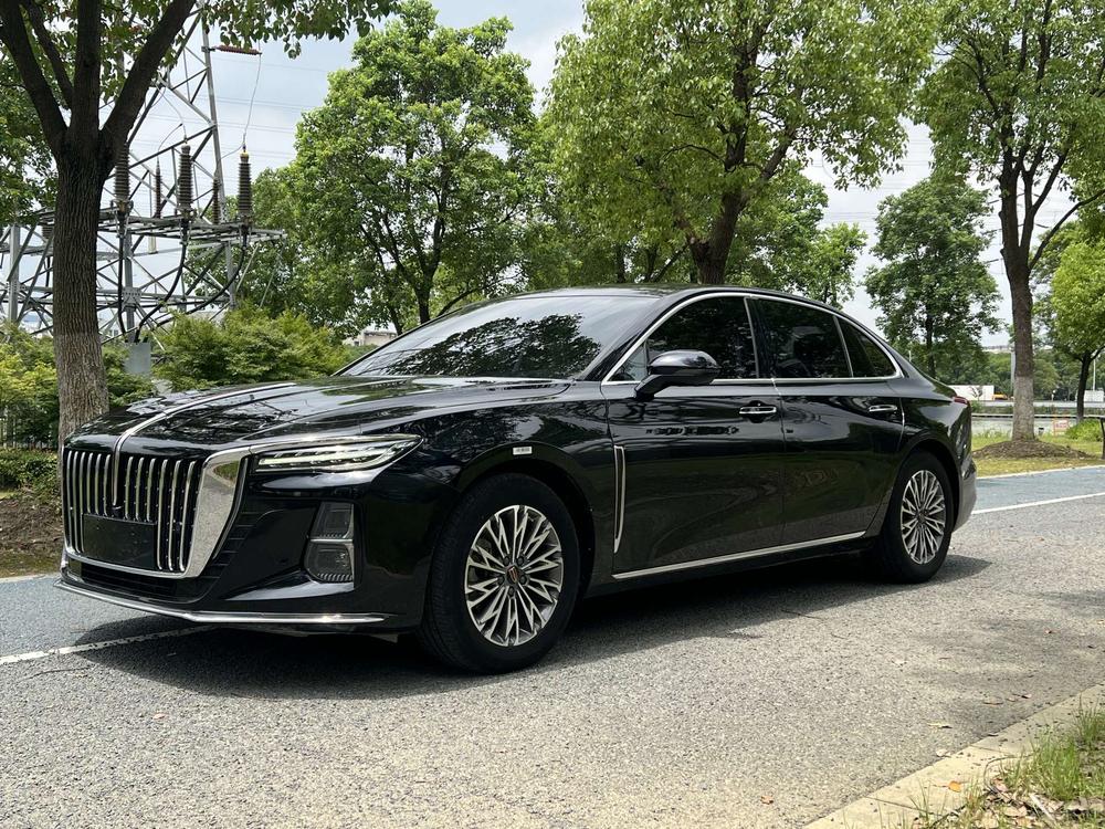 FAW_Hongqi Hongqi H5 2023 2.0T automatic smart connected flag version