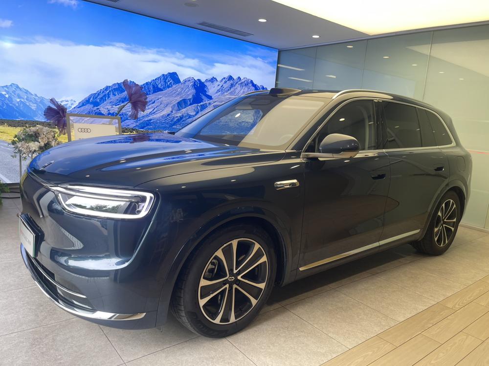 Cyrus_Automobiles Wenjie M7 2026 extended range Ultra five-seater four-wheel drive version (192-line lidar)