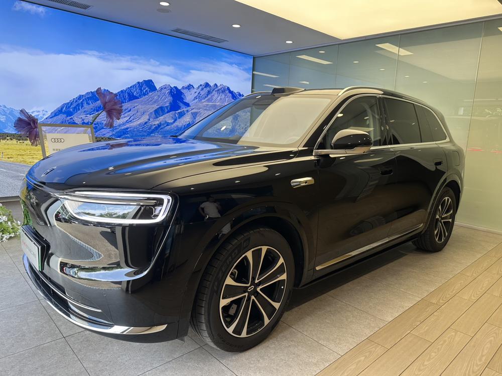 Cyrus_Automobiles Wenjie M7 2026 extended range Ultra six-seater four-wheel drive version (192-line lidar)