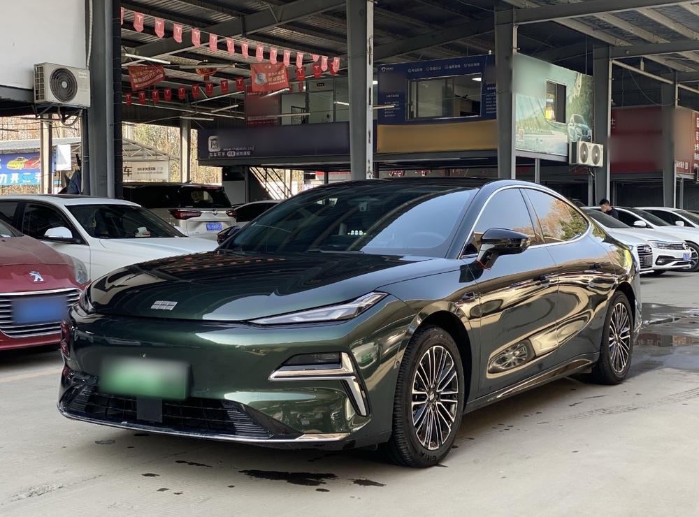 Geely Galaxy Star 8 PHEV 2025 130km EM-i Premium Edition