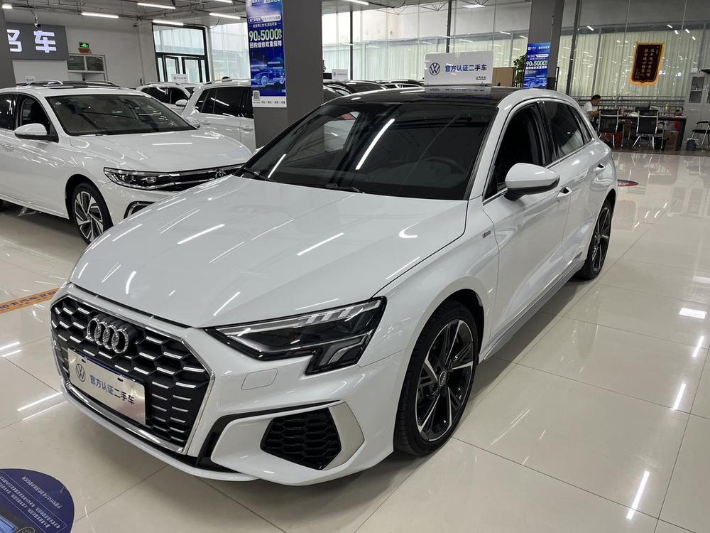 Audi Audi A3 2022 Sportback 35 TFSI stylish and sporty