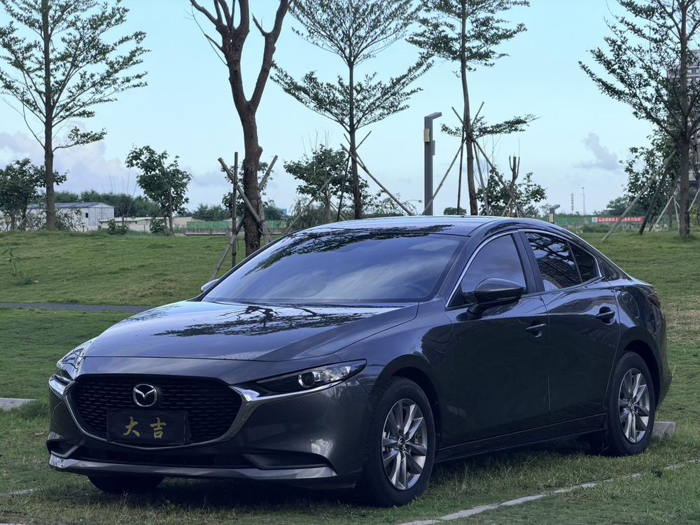 Mazda Mazda3 Angkesela 2023 2.0L automatic quality version