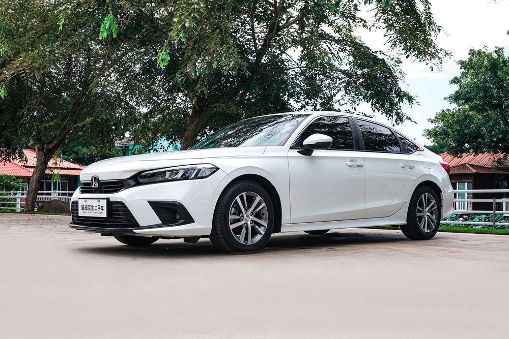 Honda Civic 2023 240TURBO CVT Powerful Edition