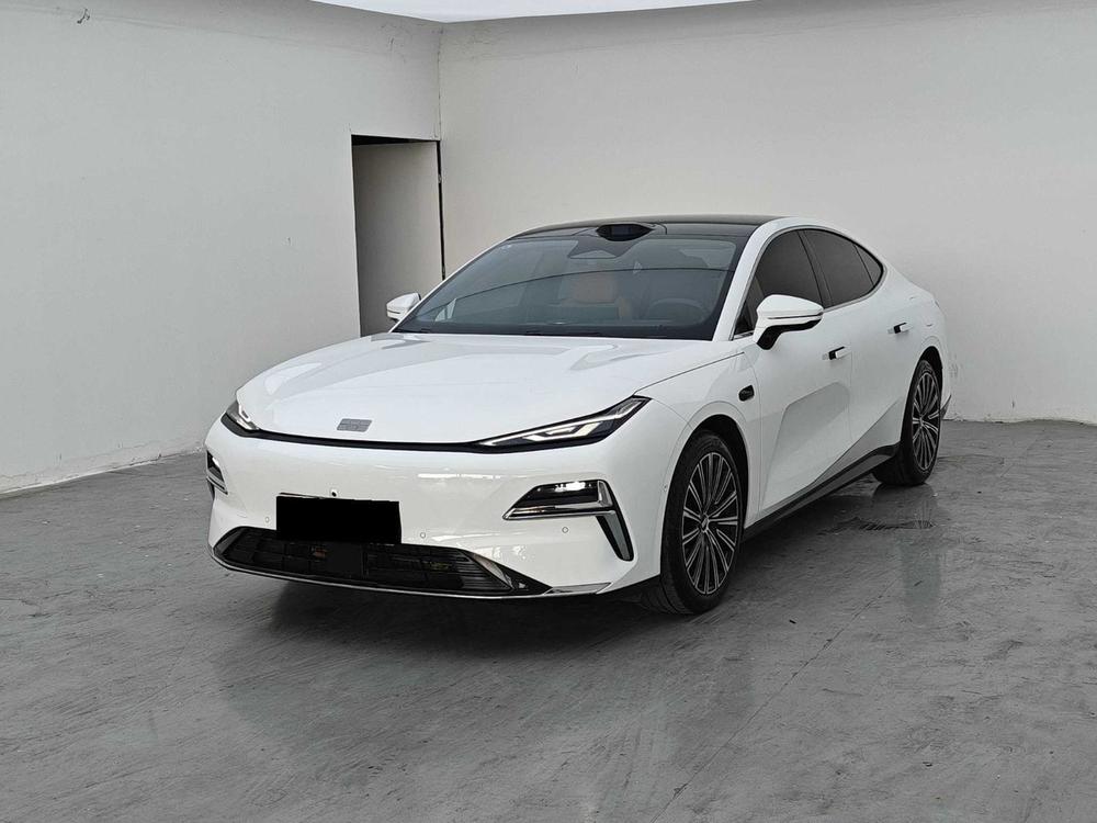 Geely Galaxy Star 8 PHEV 2025 model 130km EM-P starship version