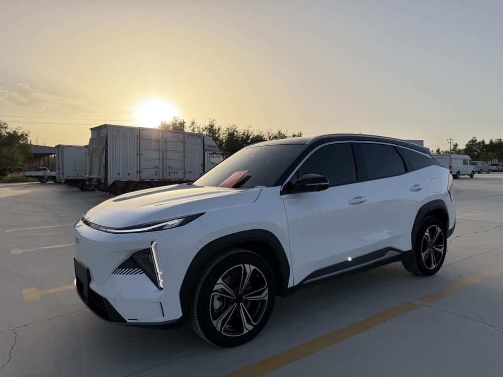 Geely Galaxy L7 2023 1.5T DHT 115km Starship