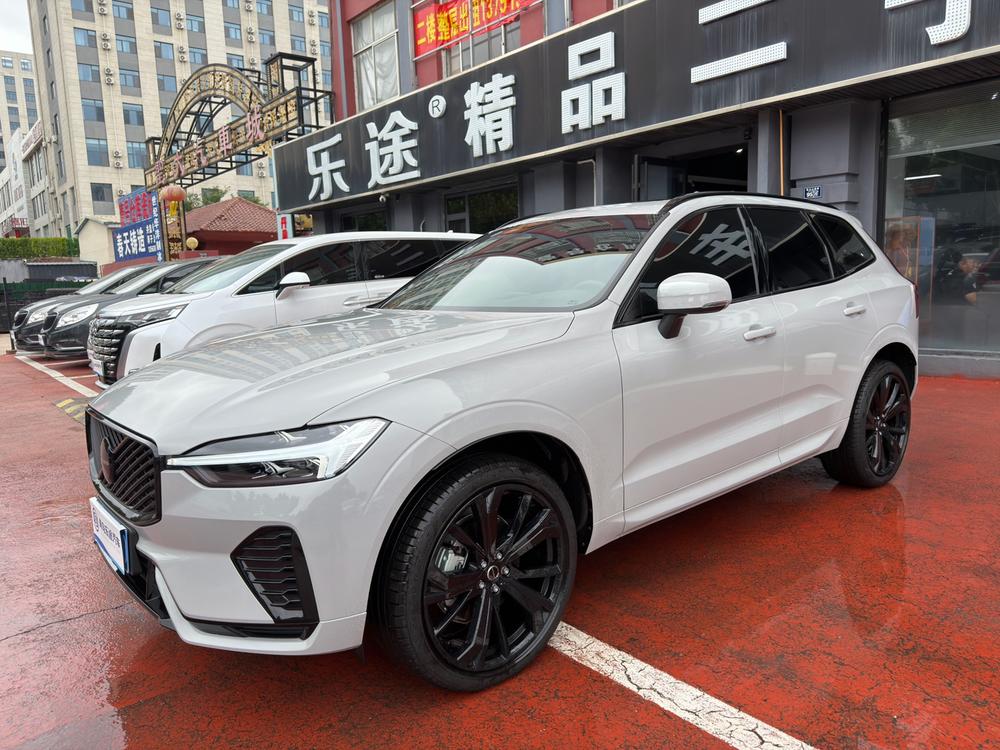 Volvo_Asia_Pacific Volvo XC60 2026 B5 four-wheel drive Zhiyuan Extreme Night Black Edition