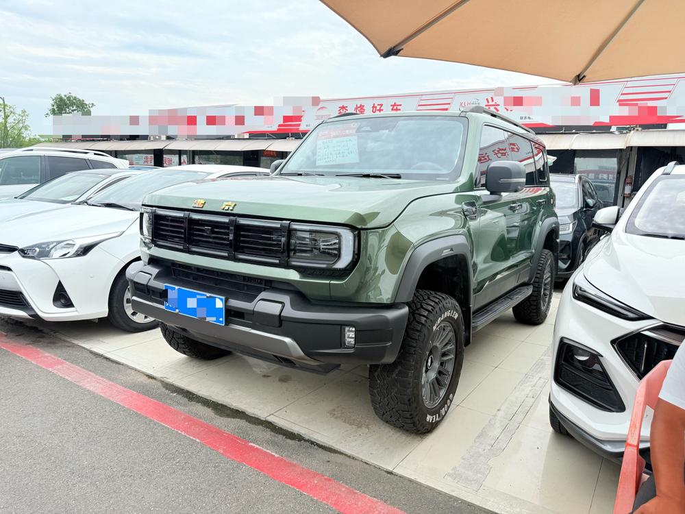 BAIC_Motor Beijing Off-Road BJ40 2024 Blade Hero Edition 2.0D Automatic Four-wheel Drive Traverser