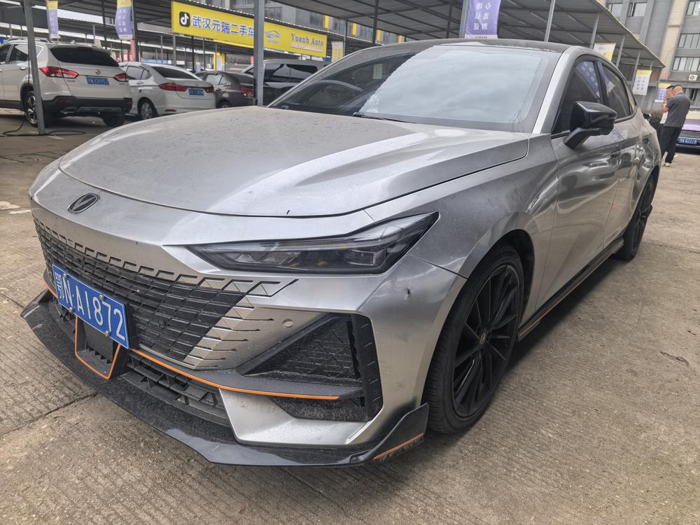 Changan Changan UNI-V 2022 1.5T sports version