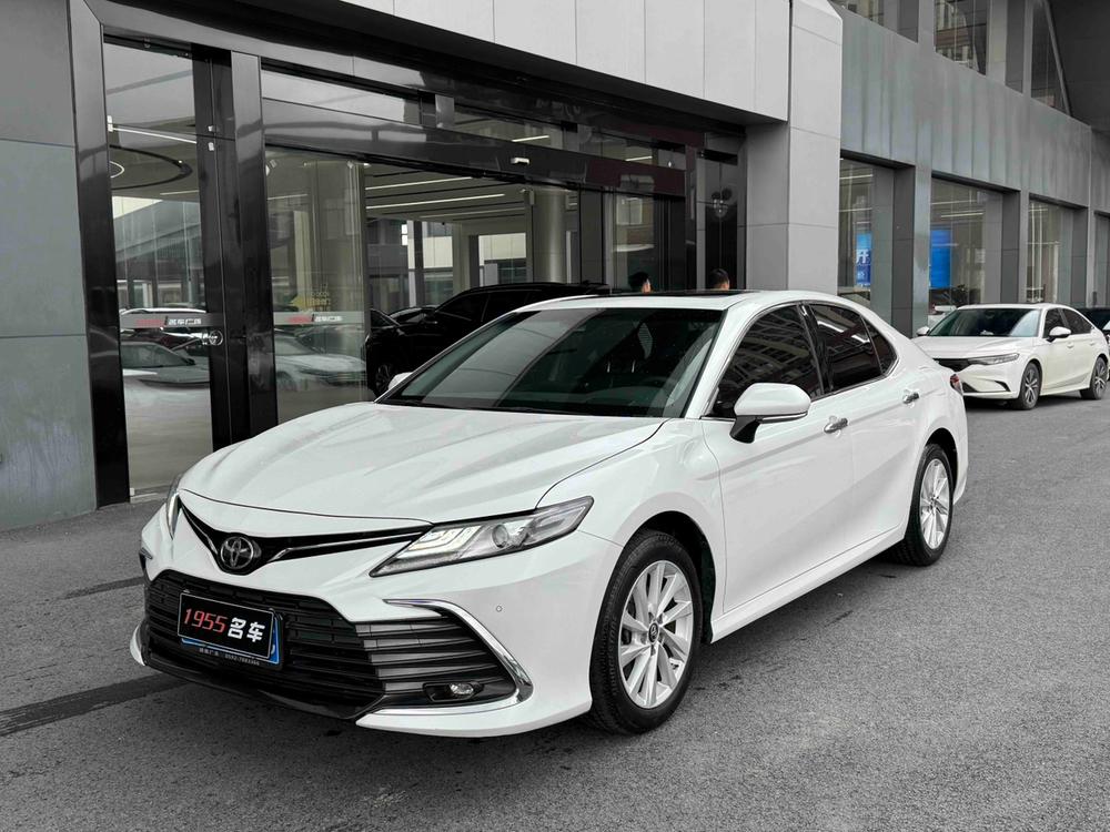 Toyota Camry 2022 2.0G Deluxe Edition