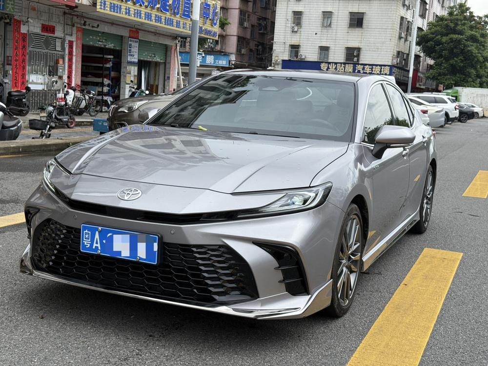 Toyota Camry 2025 Dual Engine 2.0HXS Glory Edition