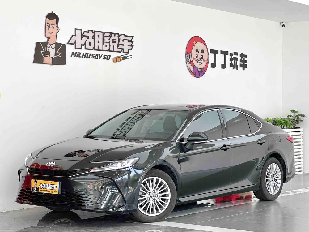 Toyota Camry 2026 Dual Engine 2.0HE Elite Edition