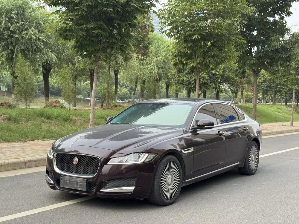 Chery_Jaguar_Land_Rover Jaguar XFL 2020 2.0T P200 Two-wheel drive Elite Edition