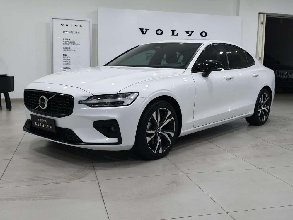 Volvo_Asia_Pacific Volvo S60 2024 B5 Zhiya Sports Edition