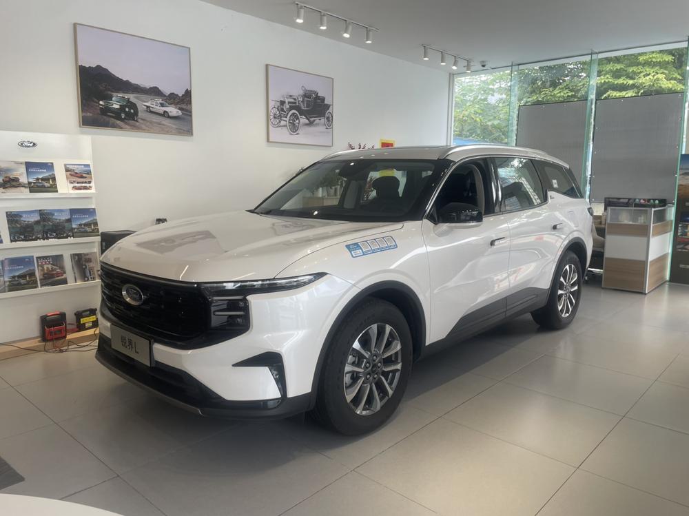 Ford Ruijie 2025 Ruijie L 2.0T EcoBoost E hybrid two-wheel drive seven-seater fashionable model