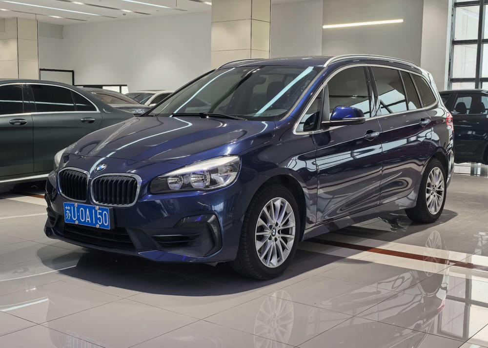 BMW BMW 2 Series Multipurpose Station Wagon 2018 220i Leading Model
