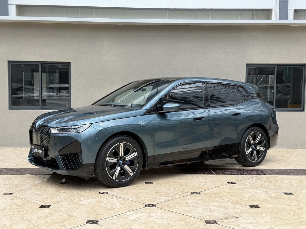 BMW BMW iX 2023 xDrive40