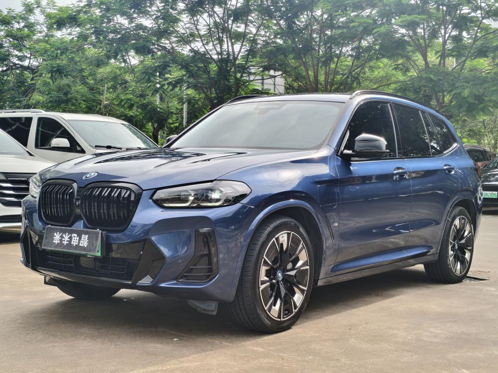 BMW BMW iX3 2022 innovative model