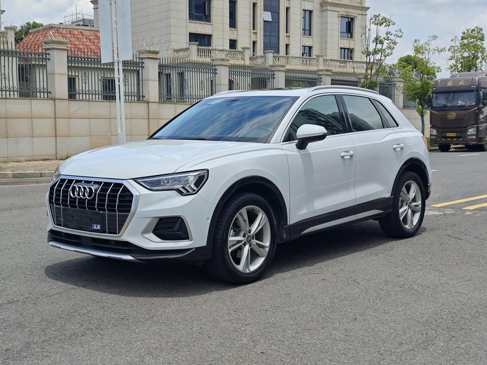 Audi Audi Q3 2021 35 TFSI Fashionable and Elegant