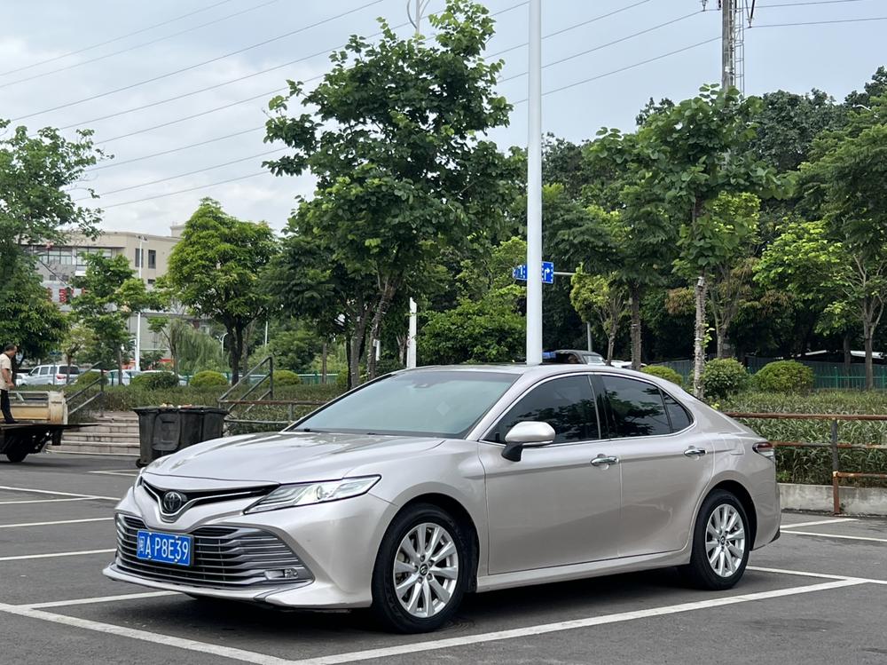 Toyota Camry 2019 facelift 2.0G Deluxe Edition