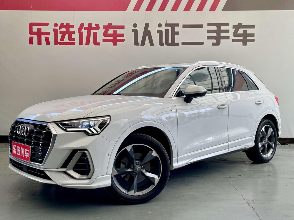 Audi Audi Q3 2021 35 TFSI Fashionable and Dynamic