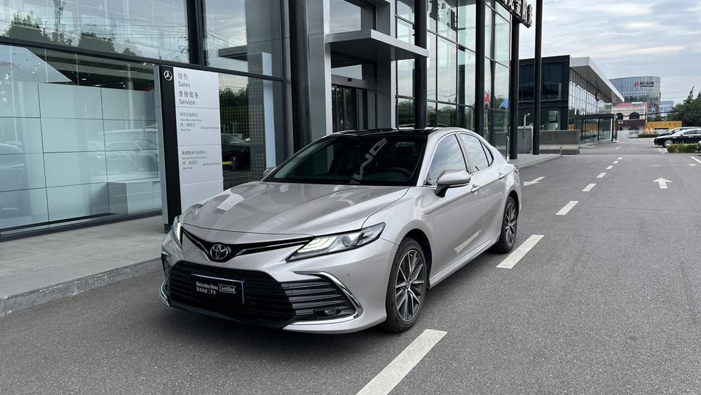 Toyota Camry 2021 2.5G Deluxe Edition