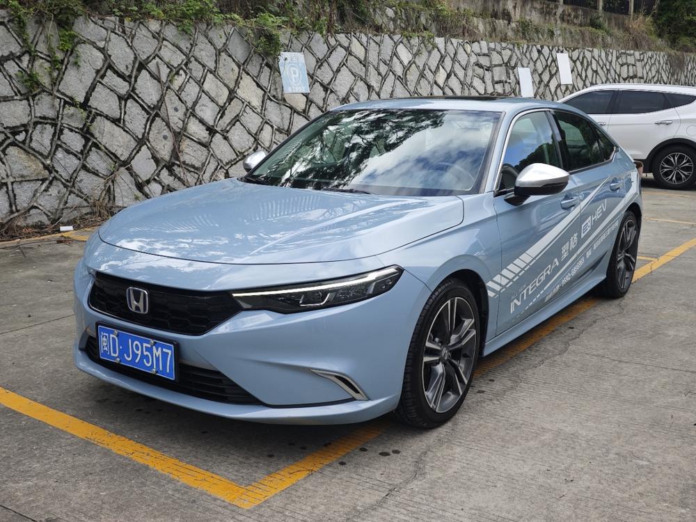 Honda Stylish 2023 2.0L e:HEV Rui Luxury Edition