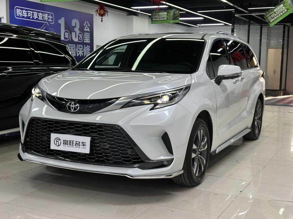 Toyota Grevia 2026 Intelligent Electric Hybrid Dual Engine 2.5L Four-wheel Drive Monarch MAX Edition