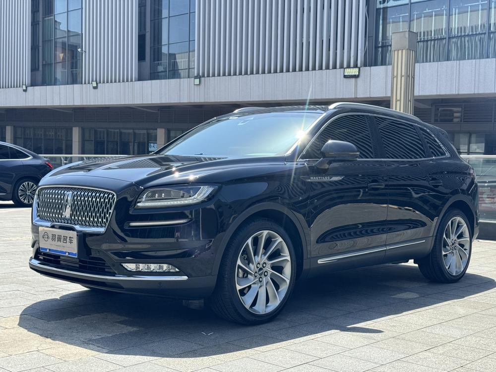 Lincoln Voyager 2021 2.7T four-wheel drive premium version