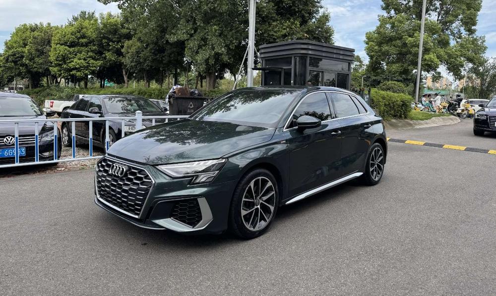 Audi Audi A3 2022 Sportback 35 TFSI aggressive sports model