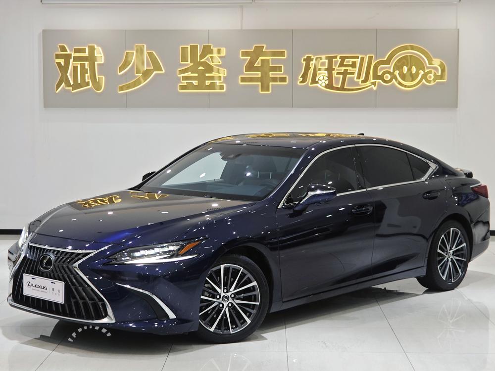 Lexus Lexus ES 2022 300h Premium Edition