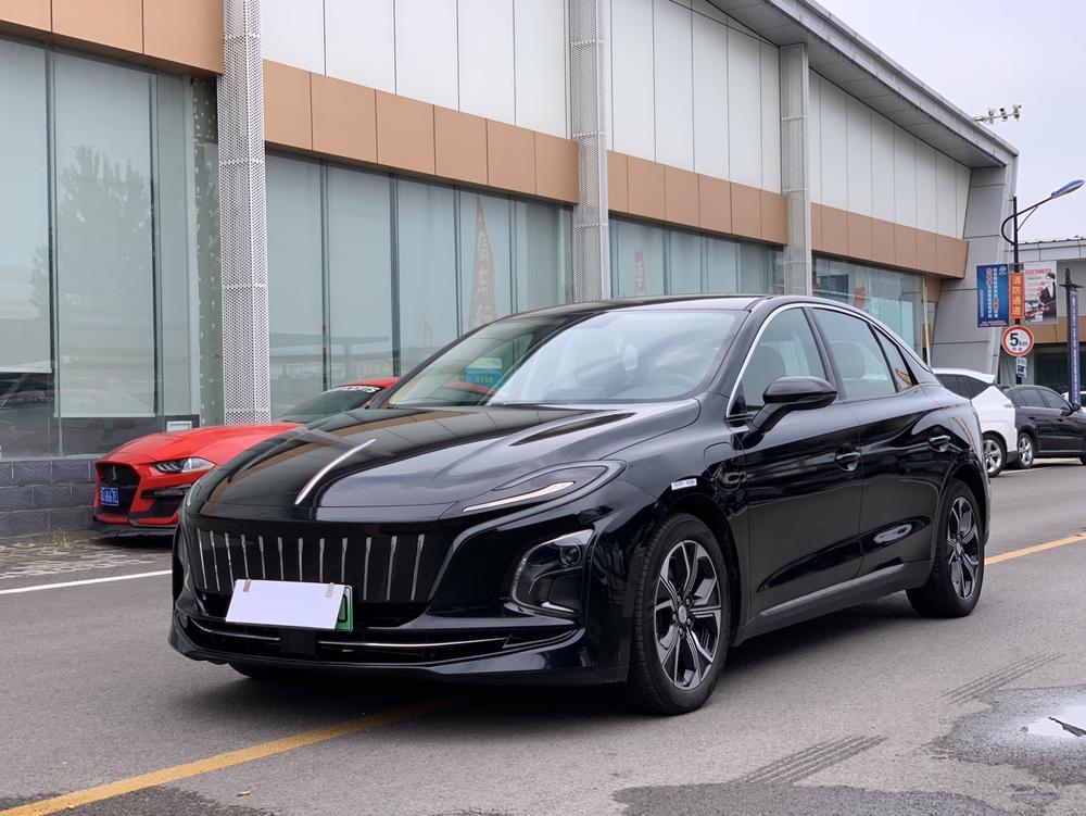 FAW_Hongqi Hongqi E-QM5 2023 facelift basic travel version