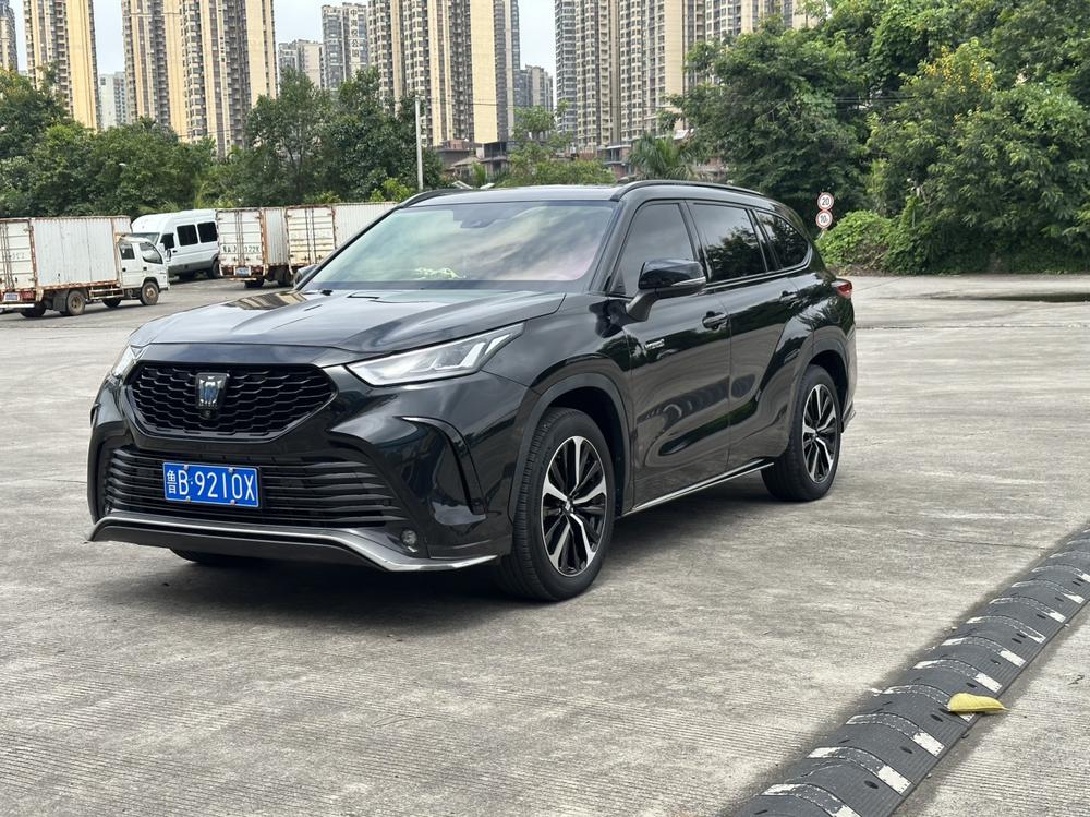 Toyota Crown Lufang 2022 2.5L HEV four-wheel drive premium version