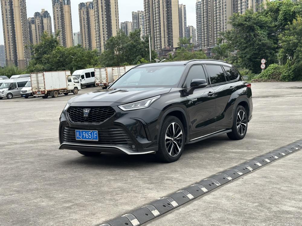 Toyota Crown Lufang 2022 2.5L HEV four-wheel drive premium version
