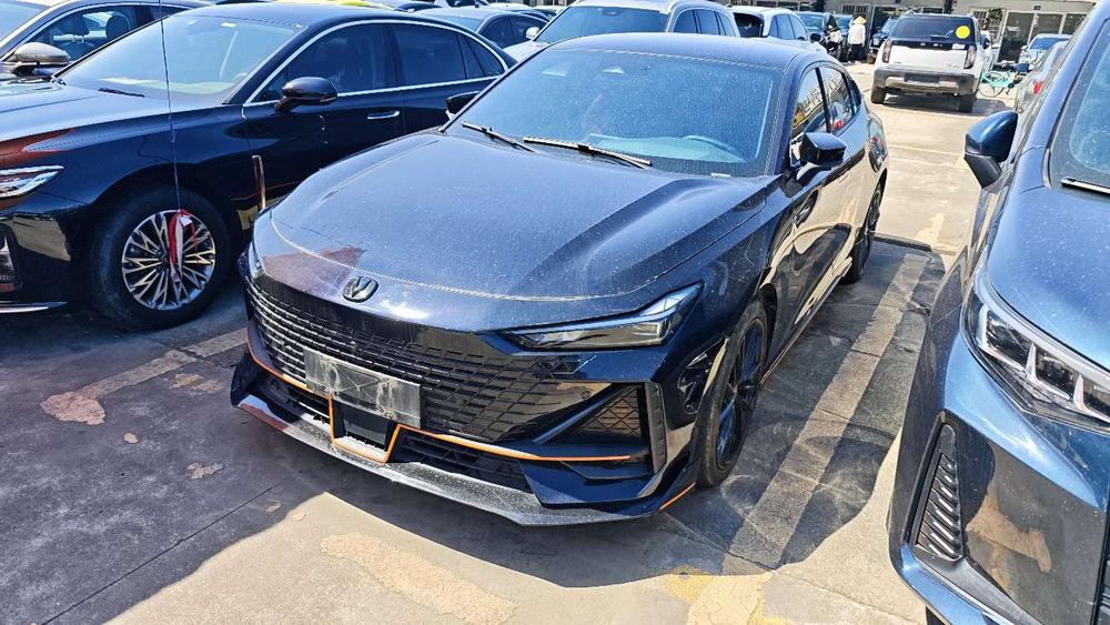 Changan Changan UNI-V 2022 1.5T sports version