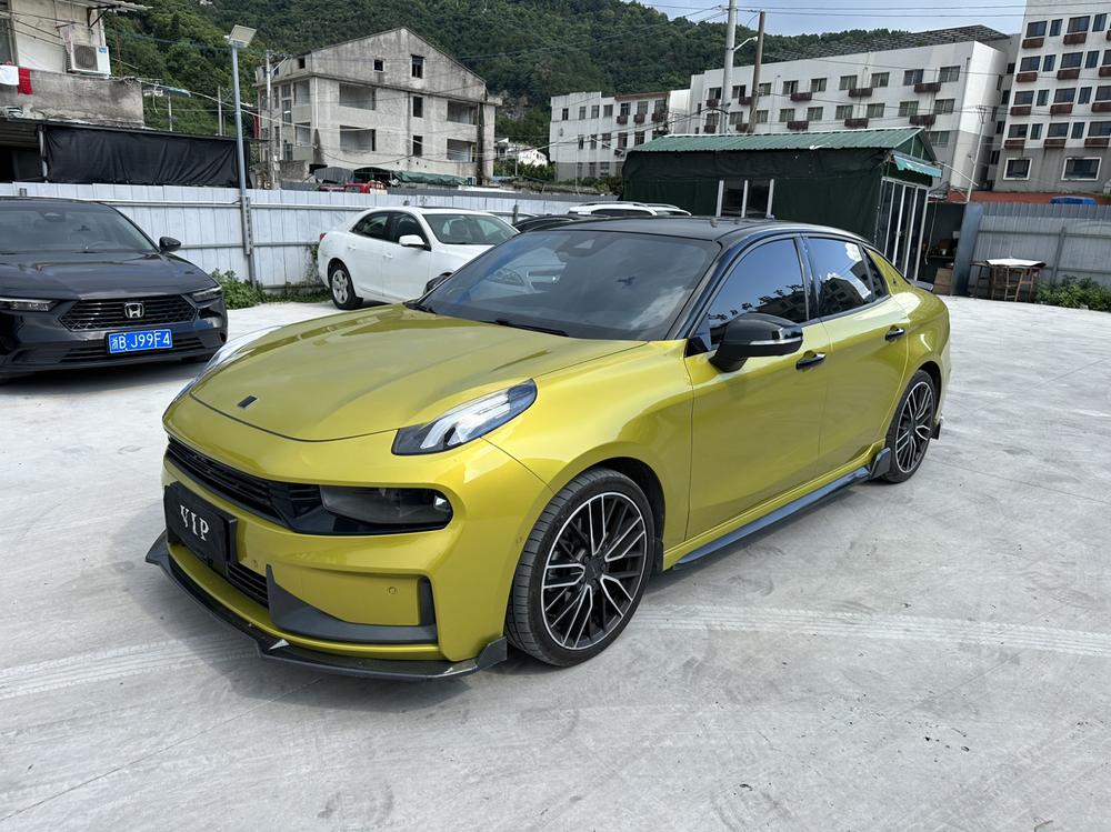 Lynk_&_Co Lynk & Co 03 2020 03+ 2.0TD Automatic Wind Control Edition