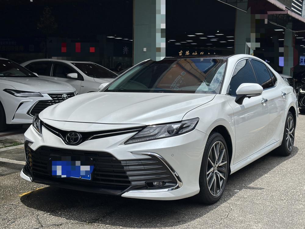 Toyota Camry 2021 2.5G Deluxe Edition