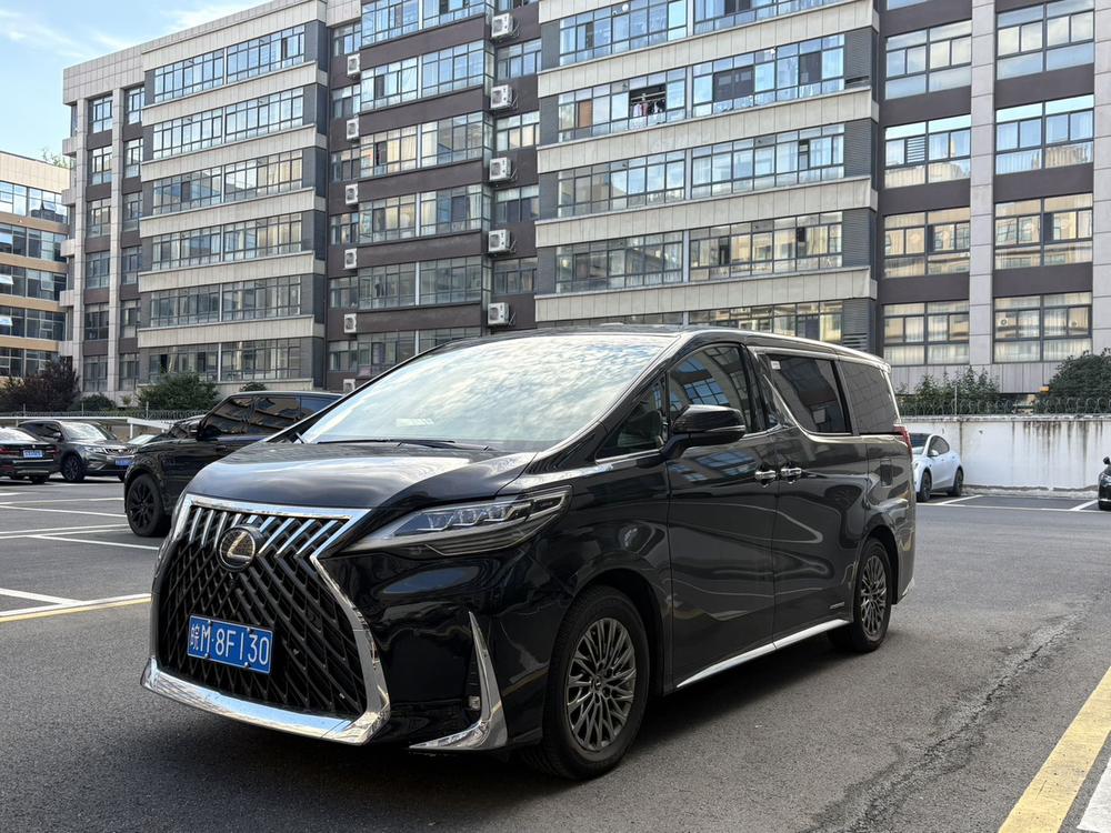 Lexus Lexus LM 2020 300h E-Four Four-Seater Imperial Edition
