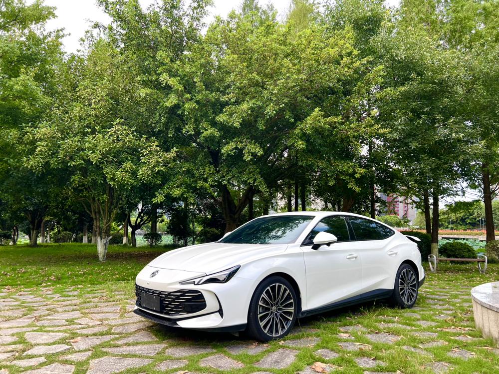 SAIC MG7 2023 2.0T Automatic Beauty Hunting Exclusive Edition