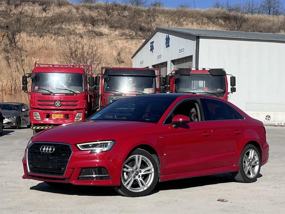 Audi Audi A3 2019 Limousine 35 TFSI Fashion Type National VI