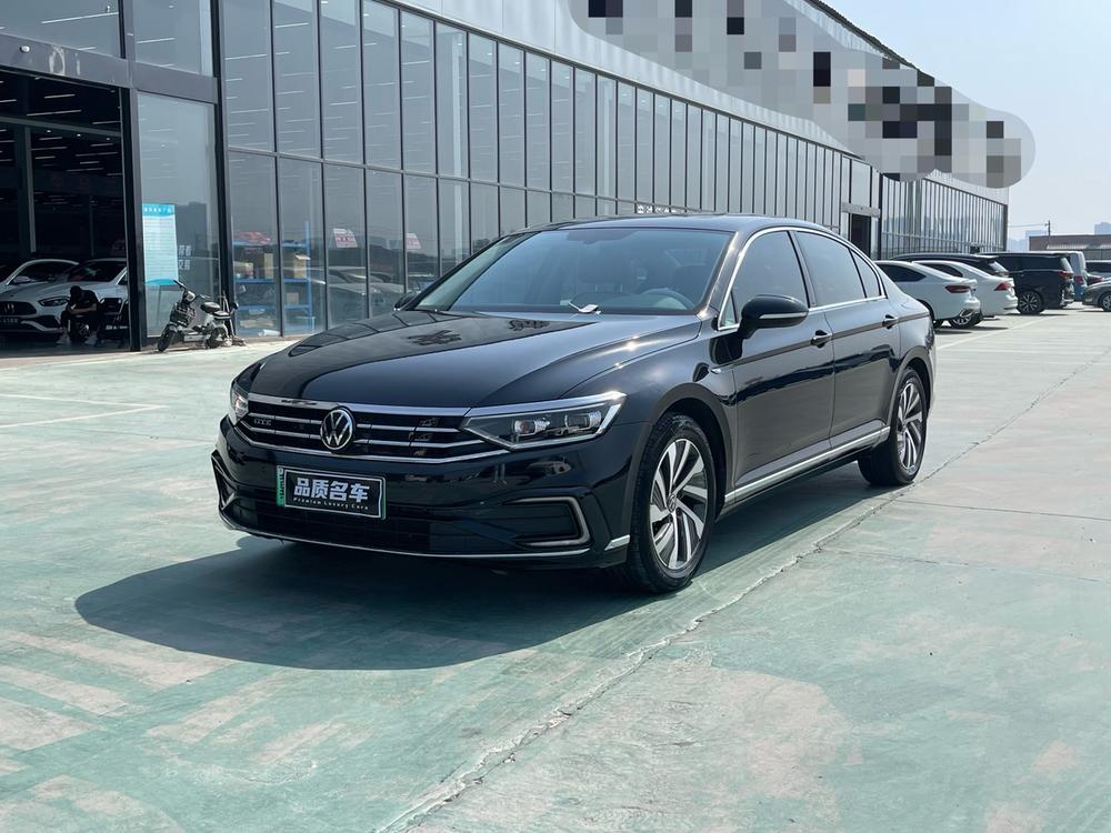 Volkswagen Magotan PHEV 2022 luxury model