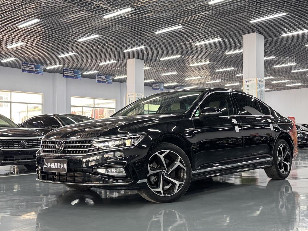 Volkswagen Magotan 2023 2 million commemorative edition 380TSI DSG flagship model