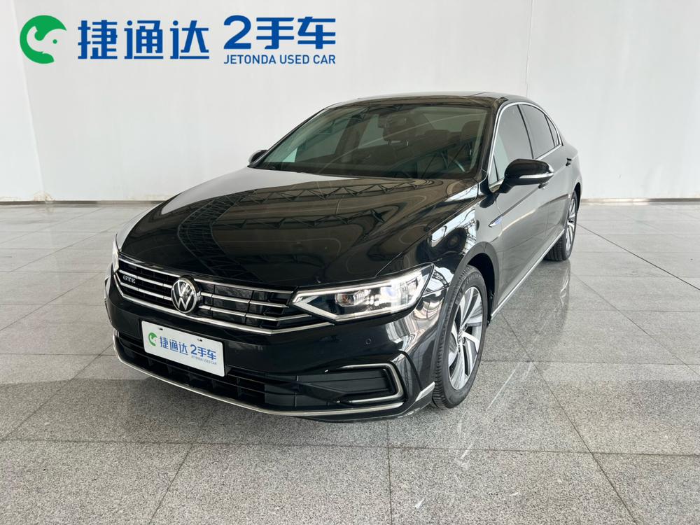 Volkswagen Magotan PHEV 2022 luxury model