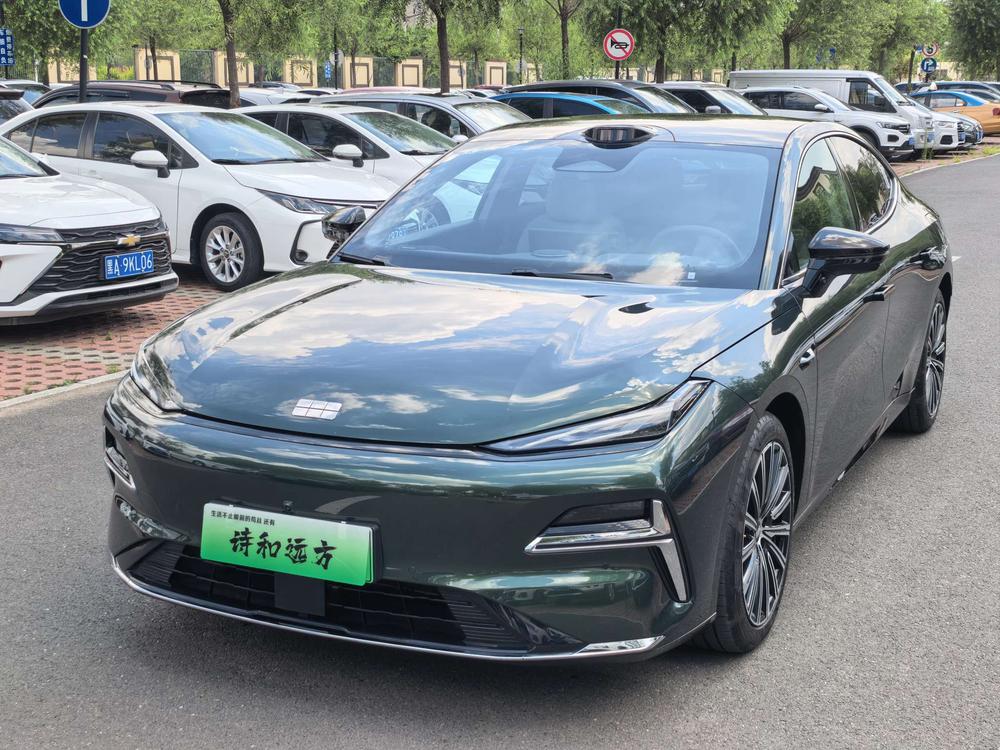 Geely Galaxy Star 8 PHEV 2025 model 130km EM-P starship version