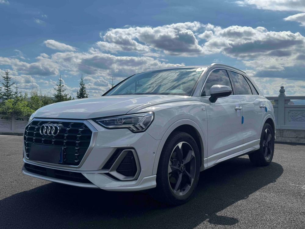 Audi Audi Q3 2022 35 TFSI Fashionable and Dynamic