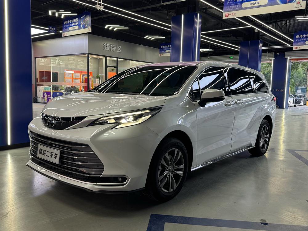 Toyota Sienna 2026 Dual Engine 2.5L Four-wheel Drive Premium Edition