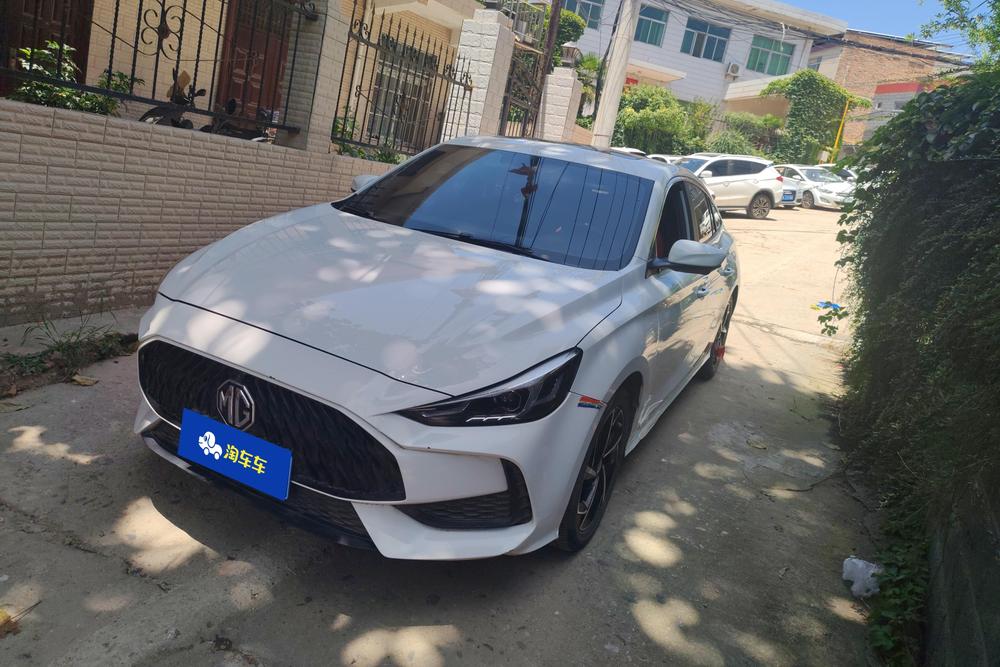 SAIC MG5 2021 facelift 300TGI DCT Green Luxury Edition
