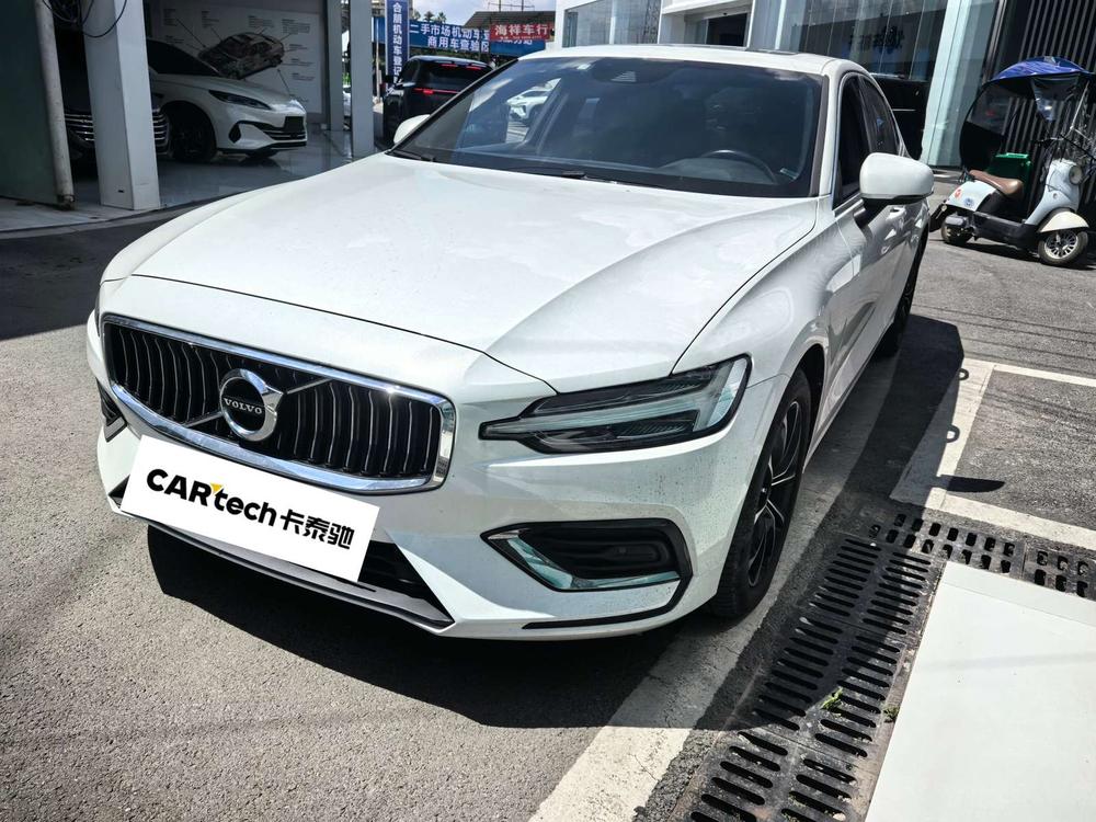 Volvo_Asia_Pacific Volvo S60 2022 B4 Zhiyuan Luxury Edition