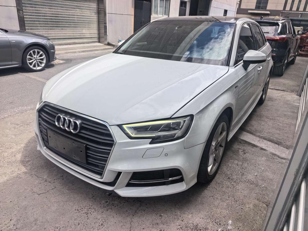 Audi Audi A3 2019 Sportback 35 TFSI Fashion Type National VI