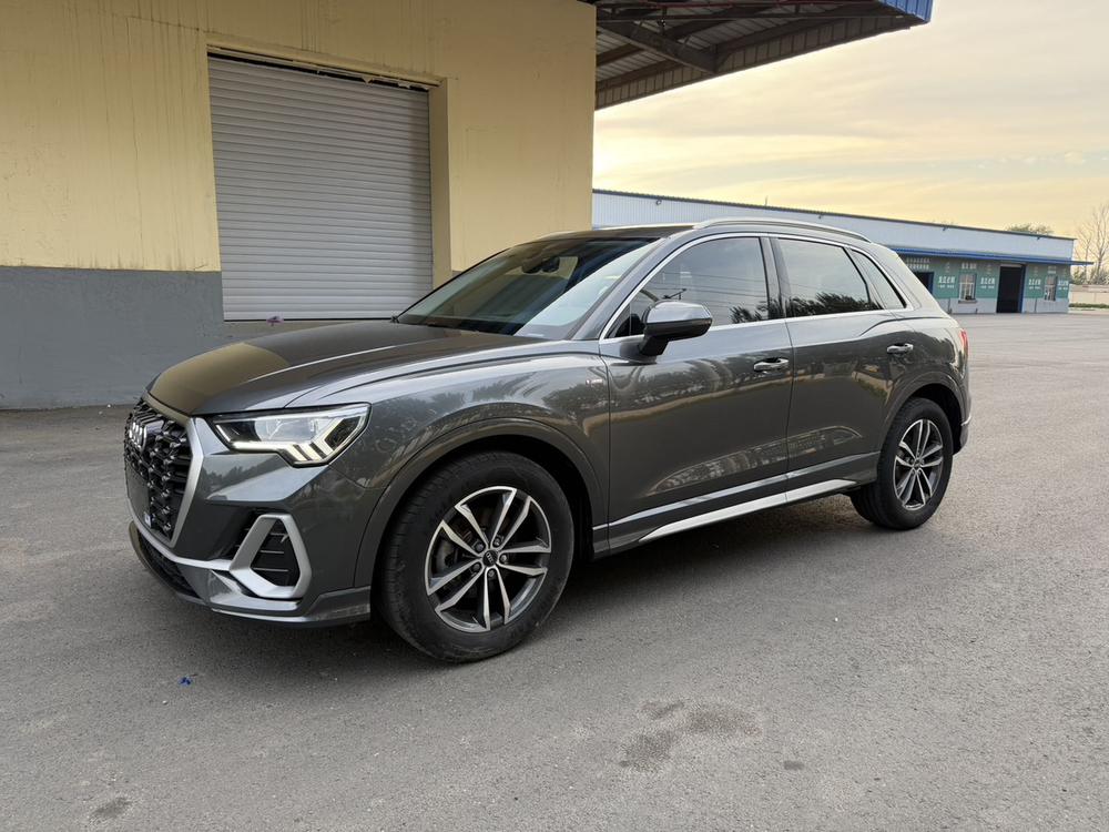 Audi Audi Q3 2022 35 TFSI aggressive and dynamic